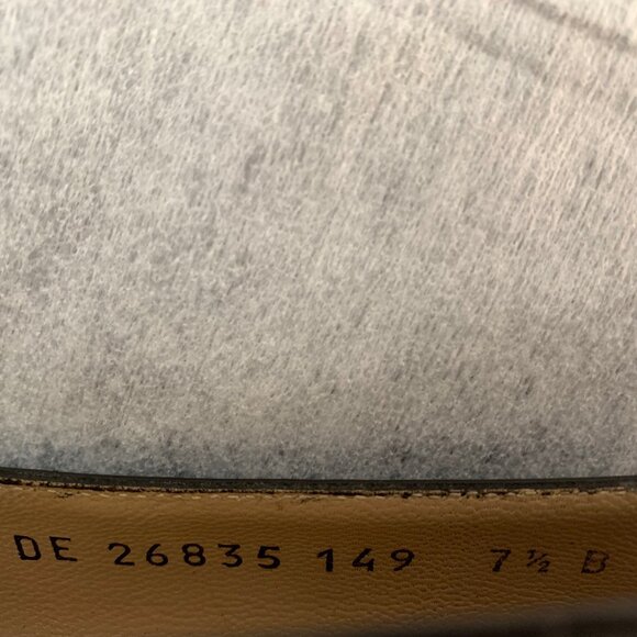 Salvatore Ferragamo Women’s Leather Heel Black Slip On Logo Buckle Shoes - Picture 13 of 15